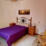 La Escuelita Holiday home *