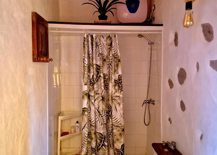 La Escuelita Montaña Alta