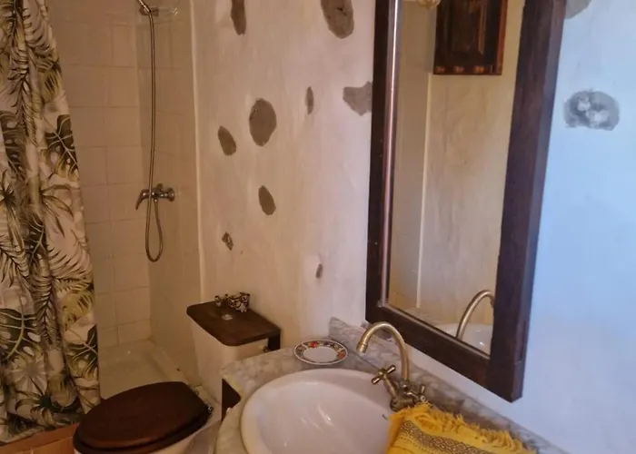 La Escuelita Nyaraló Montaña Alta